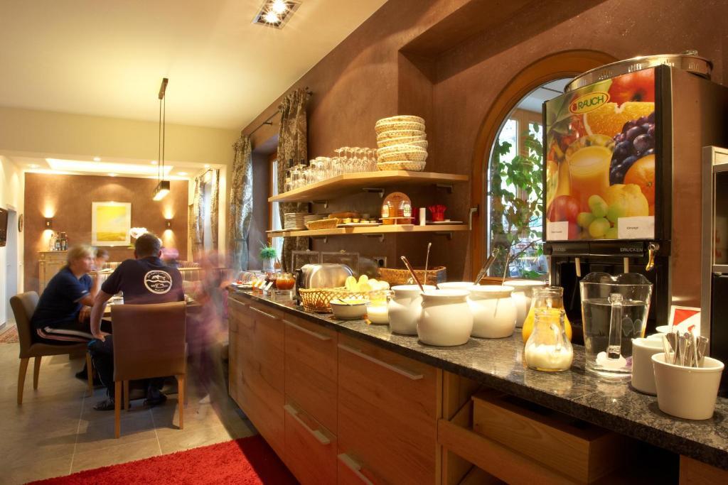 Noichl'S Hotel Garni Sankt Johann in Tirol Bagian luar foto